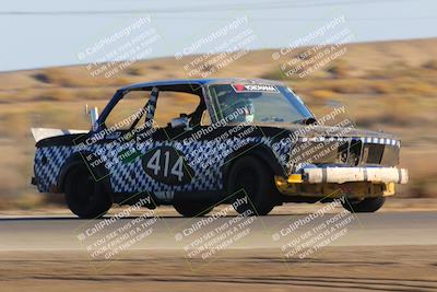 media/Oct-02-2022-24 Hours of Lemons (Sun) [[cb81b089e1]]/915am (I-5)/